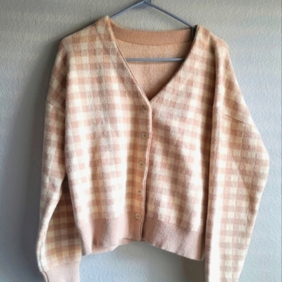 SHEIN Sweaters - NWOT Tan Gingham Print Cardigan, size S